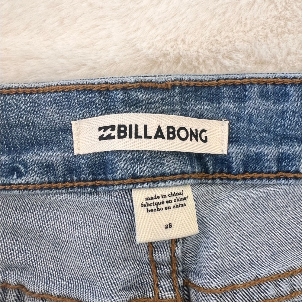 Billabong Denim Shorts - Size 28 - Drawstring closure - Picture 4 of 4